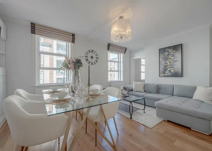 Stunning Oxford Street\'S Home