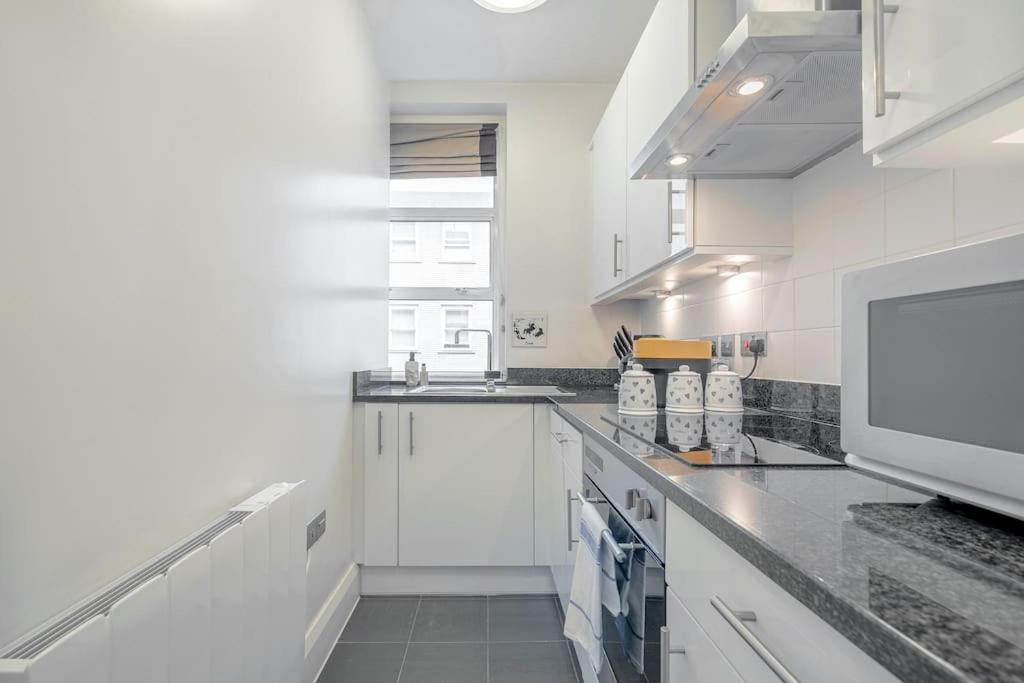 Stunning Oxford Street's Apartamento *